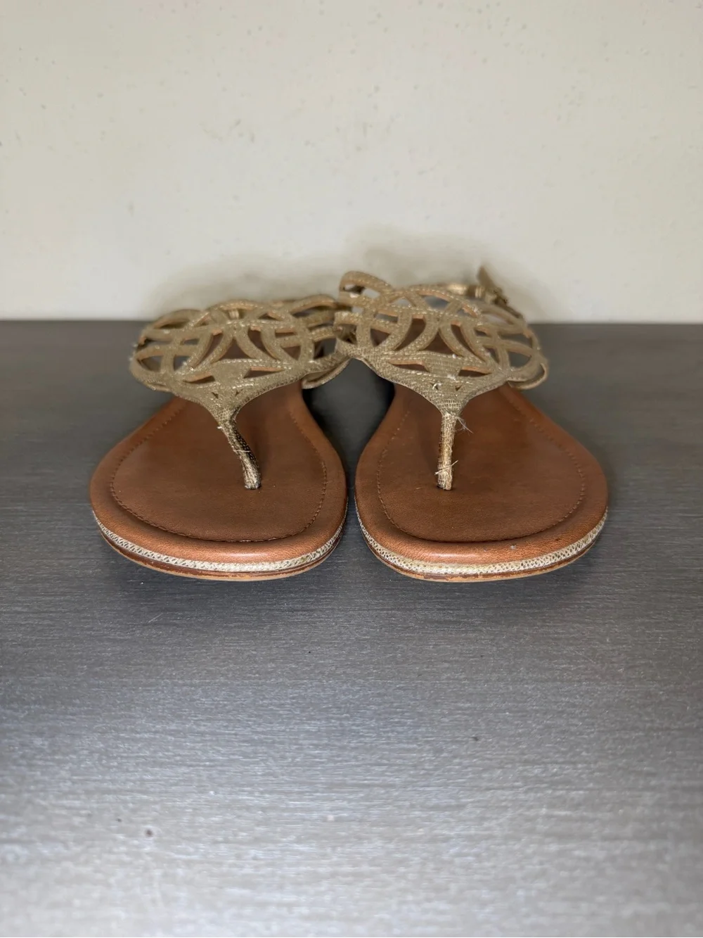 Coach Thong Sandals Metallic Women’s Size 10 Flat Leather Ankle Strap FLAW - Picture 4 of 6